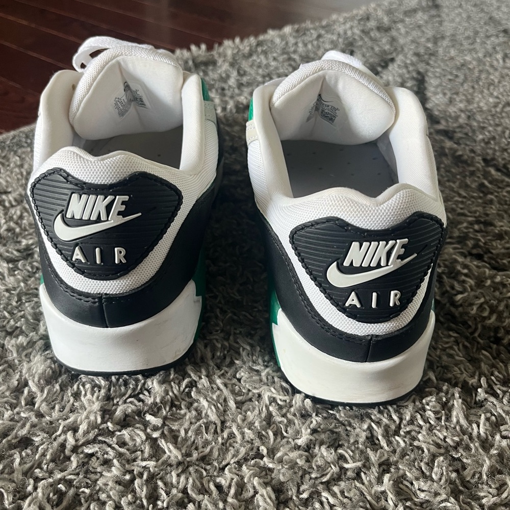 Nike Air Max White and Green Sneakers - Picture 4 of 8